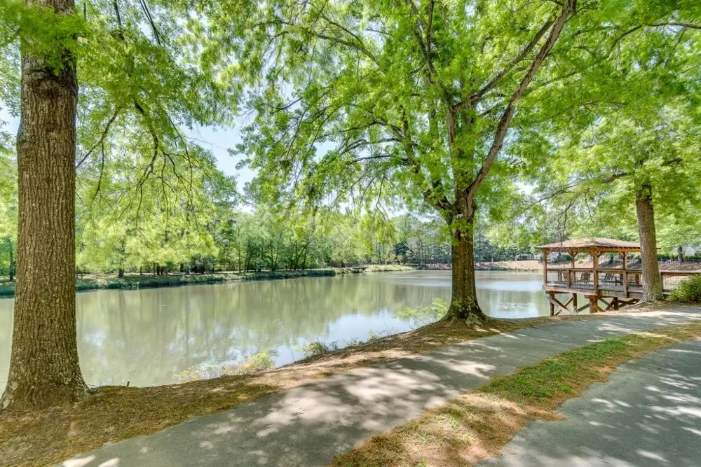 1800 Clairmont Lake #A623 Decatur, GA 30033
