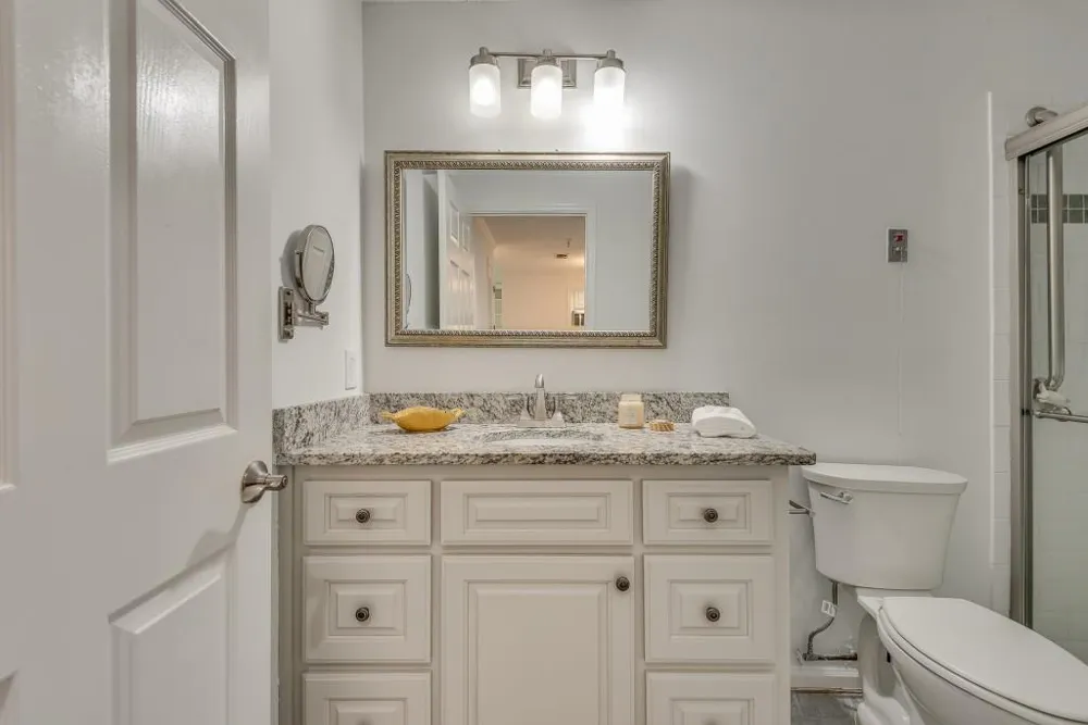 1800 Clairmont Lake #A623 Decatur, GA 30033