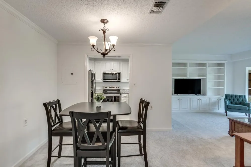 1800 Clairmont Lake #A623 Decatur, GA 30033