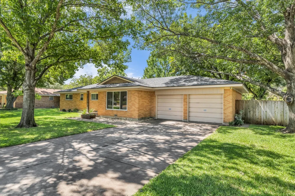 508 Bellaire Drive Woodway, TX 76712