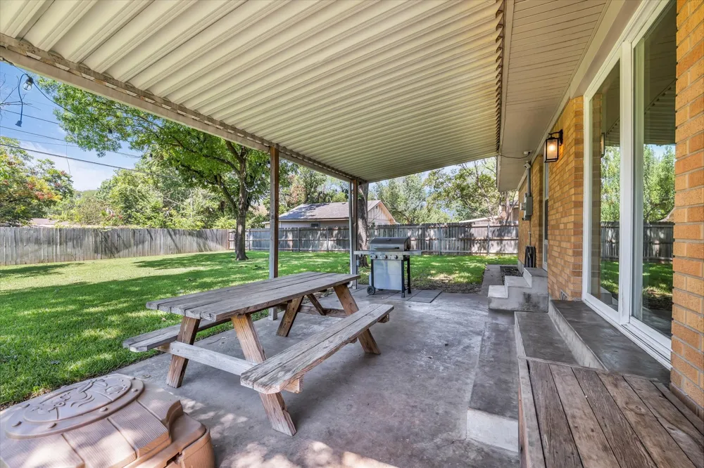 508 Bellaire Drive Woodway, TX 76712