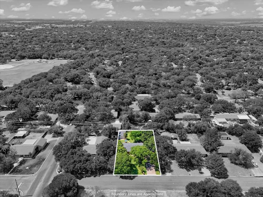 508 Bellaire Drive Woodway, TX 76712