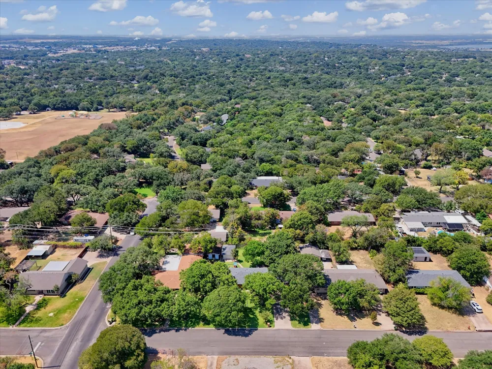 508 Bellaire Drive Woodway, TX 76712