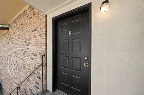1108 Elm Street #6