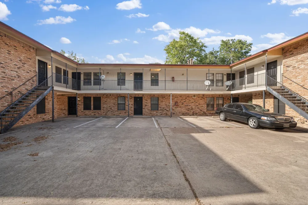 1108 Elm Street #6 Denton, TX 76201