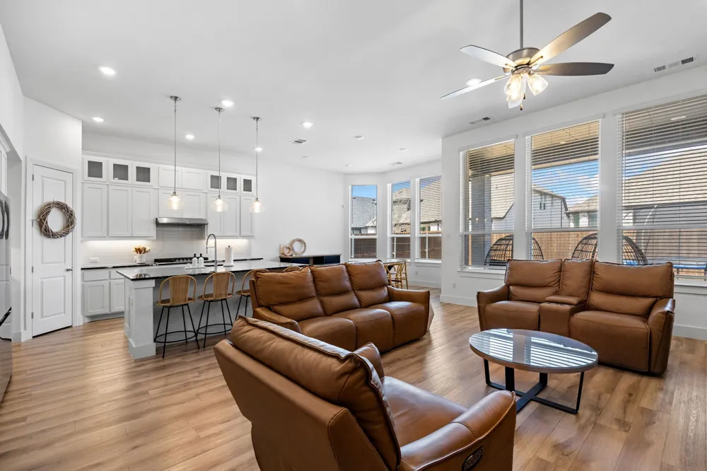 445 Lost Creek Trail Waxahachie, TX 75165
