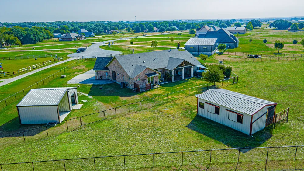 3609 Farm Land Court Granbury, TX 76048
