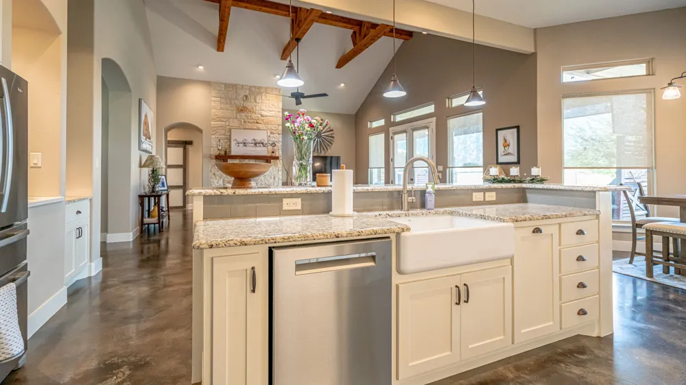 3609 Farm Land Court Granbury, TX 76048