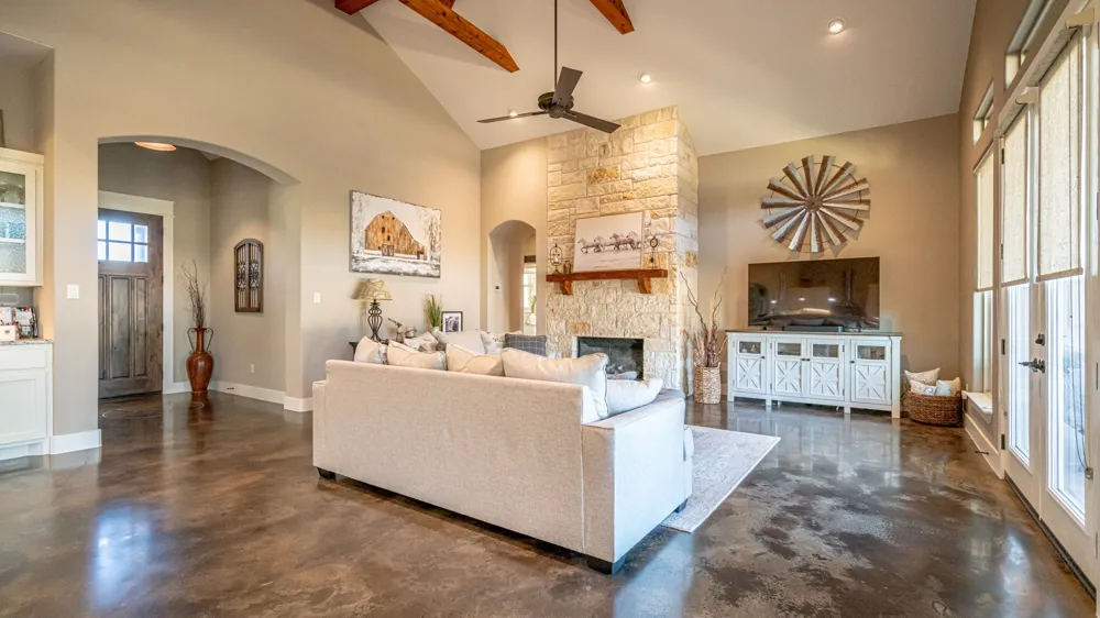 3609 Farm Land Court Granbury, TX 76048