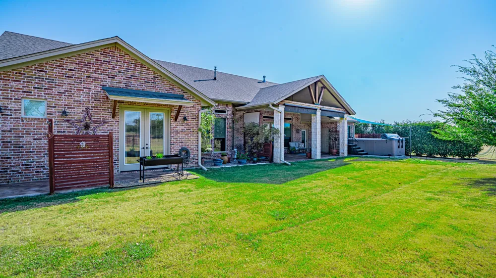 3609 Farm Land Court Granbury, TX 76048