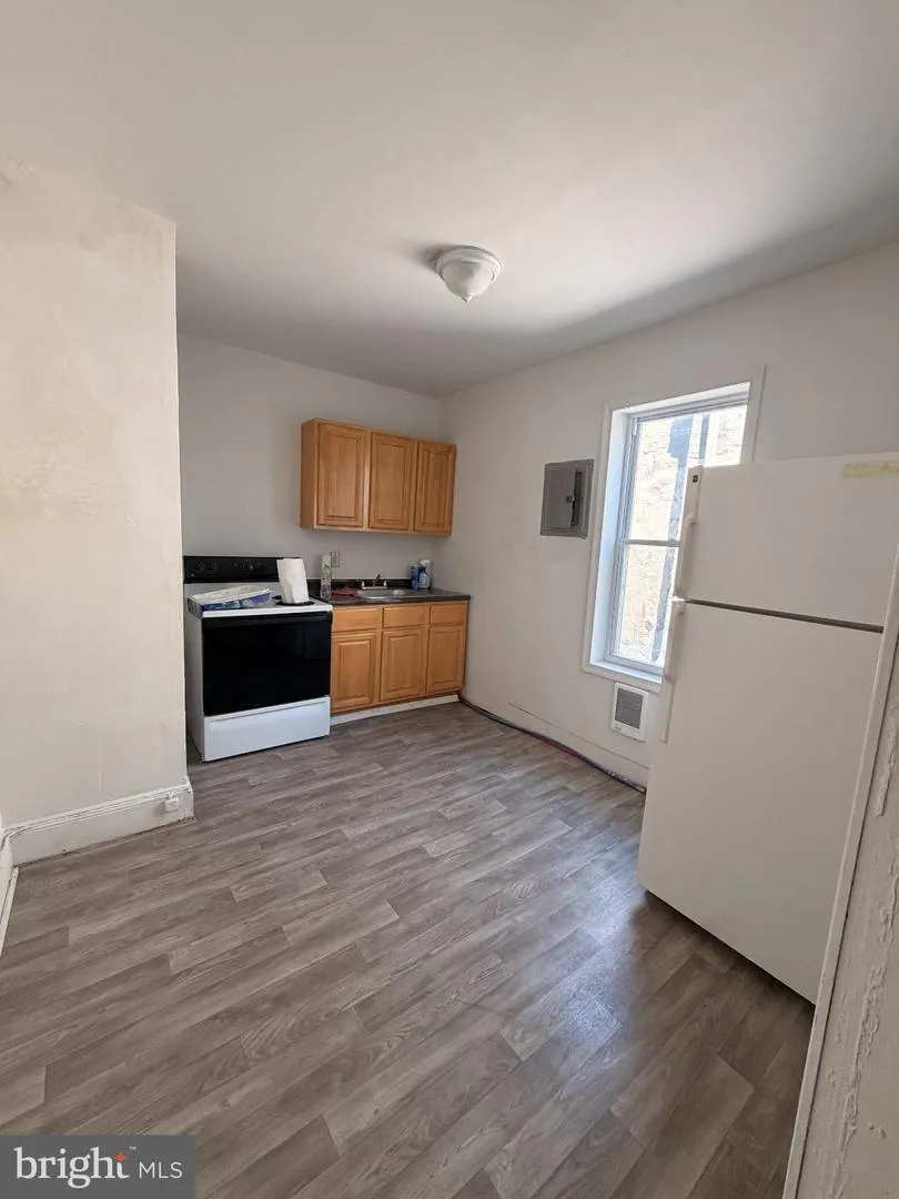 3228 FRONT STREET Philadelphia, PA 19140