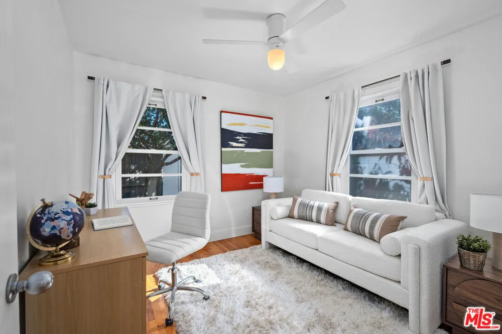 1216 Elm Street Los Angeles, CA 90291