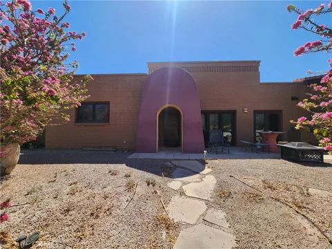 51520 Avenida Montezuma