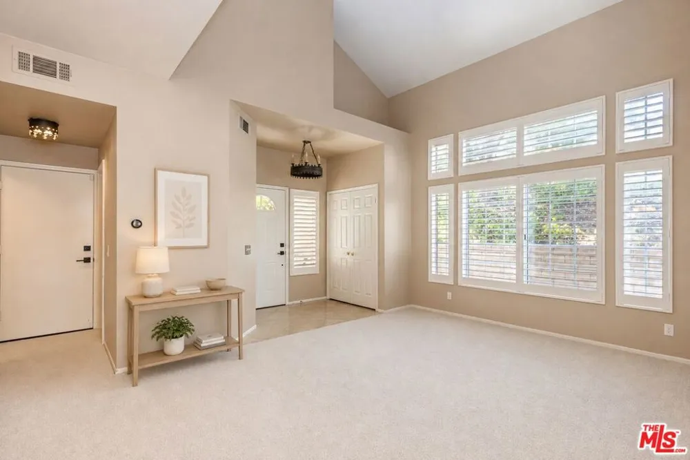 1021 Amberton Lane Newbury Park, CA 91320