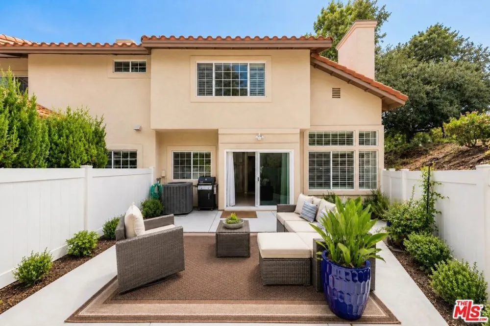 1021 Amberton Lane Newbury Park, CA 91320