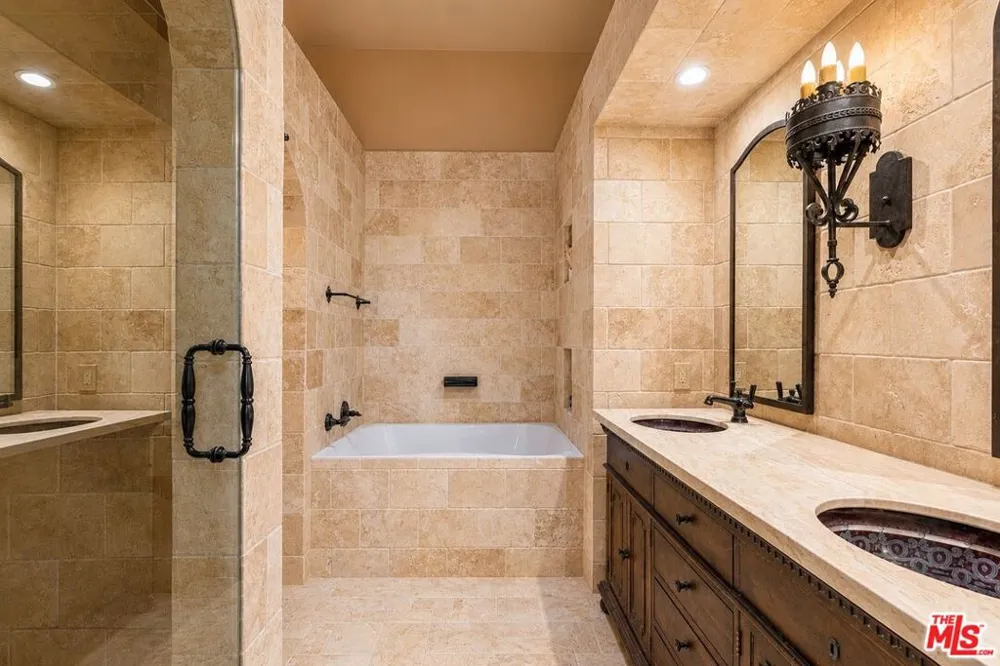 1021 Amberton Lane Newbury Park, CA 91320