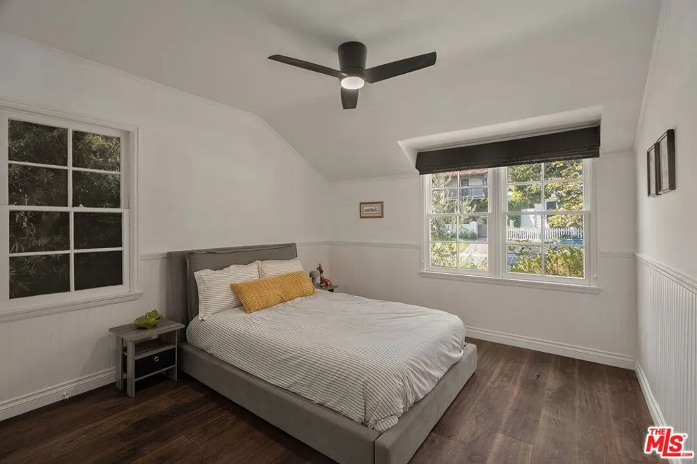 11332 Bolas Street Los Angeles, CA 90049