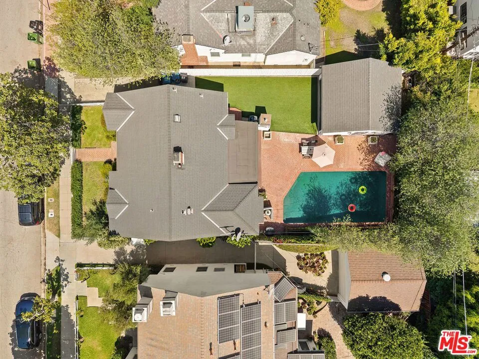11332 Bolas Street Los Angeles, CA 90049