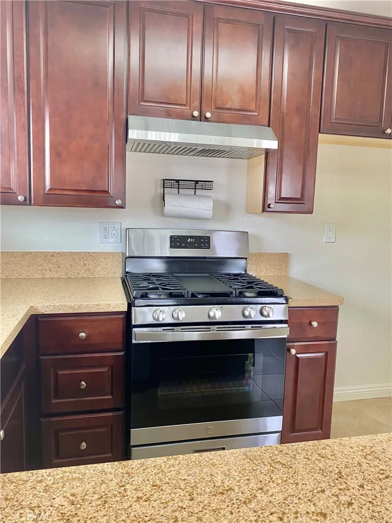 7112 Heil Avenue #4 Huntington Beach, CA 92647