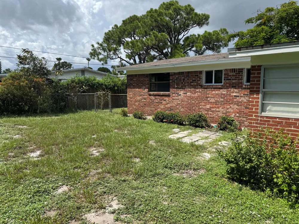 3651 BAHAMA ROAD 