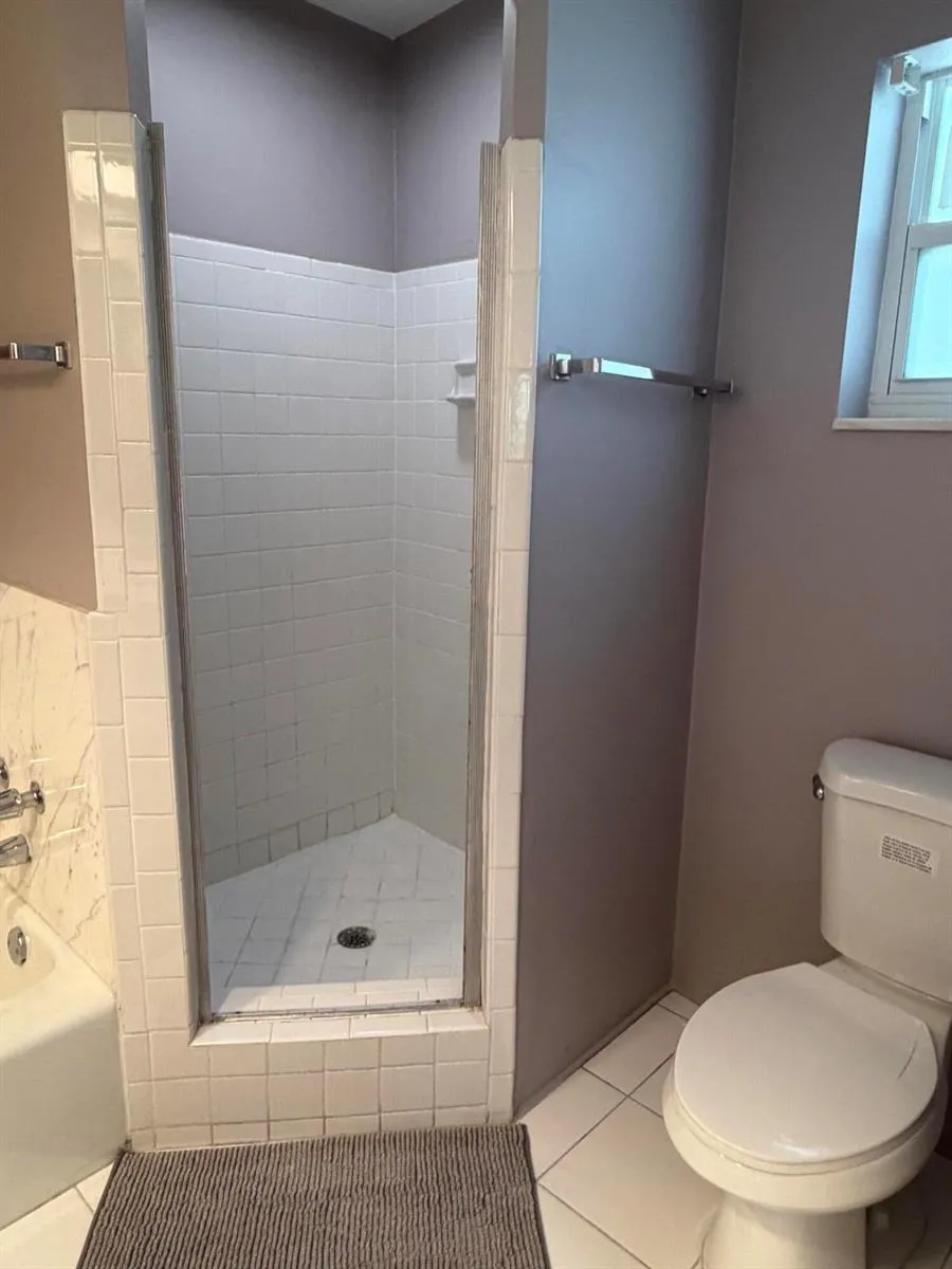 220 Washingtonia Avenue #E Lauderdale By The Sea, FL 33308
