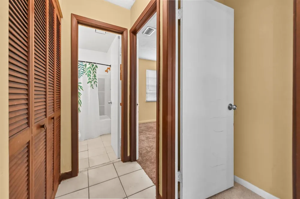 811 32nd Street West Palm Beach, FL 33407