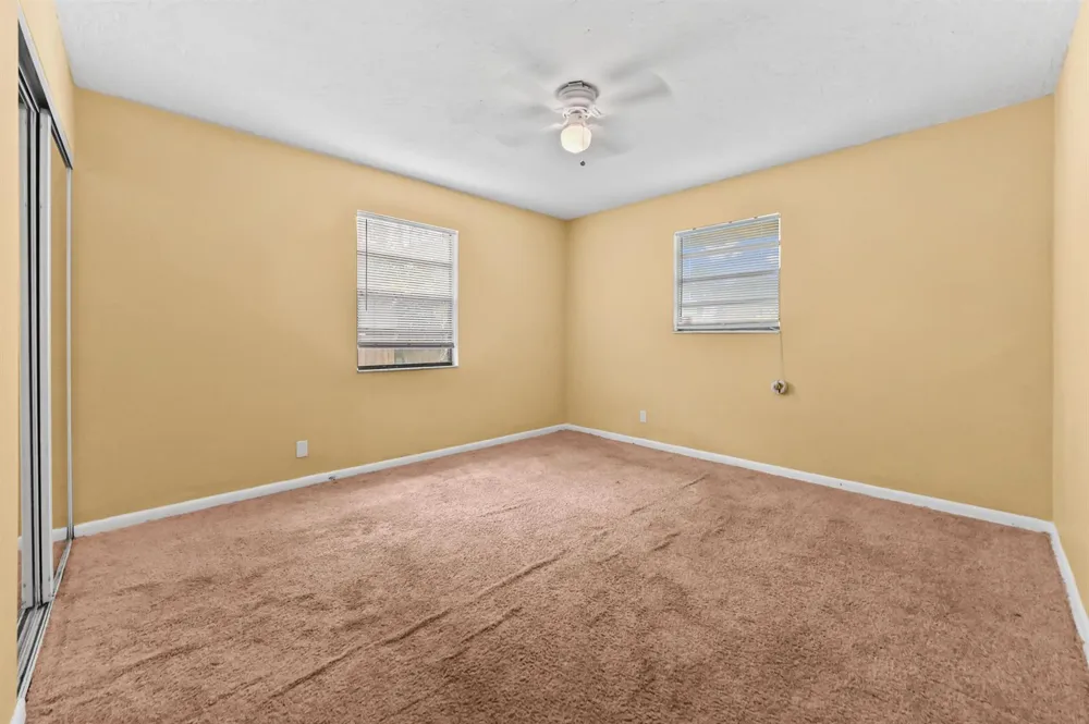 811 32nd Street West Palm Beach, FL 33407