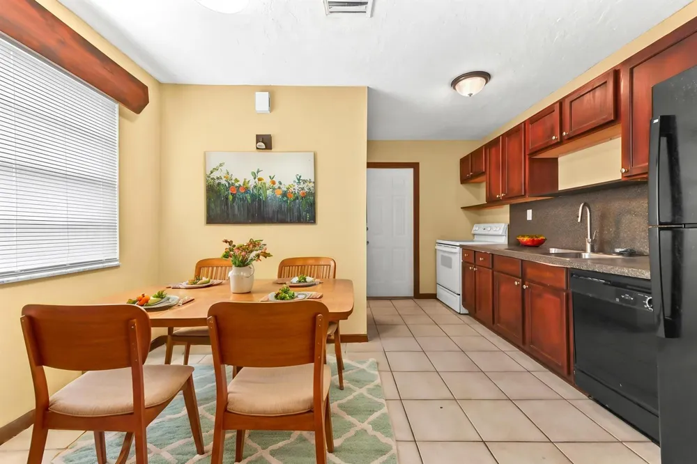 811 32nd Street West Palm Beach, FL 33407