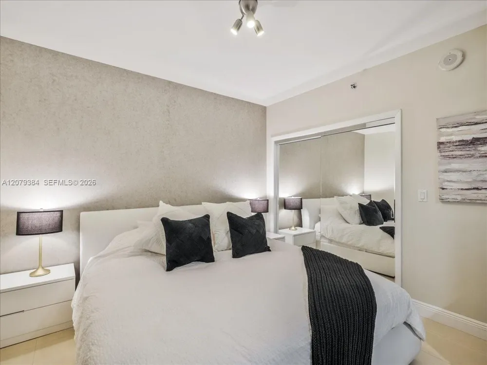 1830 S Ocean Dr #5009 Hallandale Beach, FL 33009