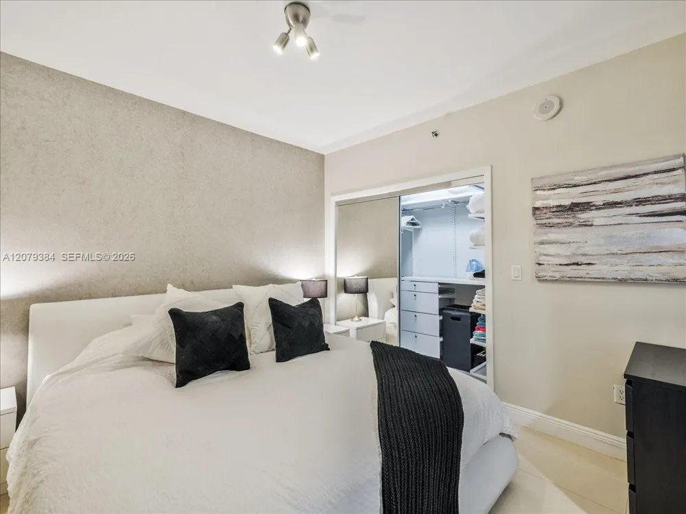 1830 S Ocean Dr #5009 Hallandale Beach, FL 33009