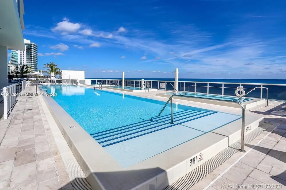 1830 S Ocean Dr #5009 Hallandale Beach, FL 33009