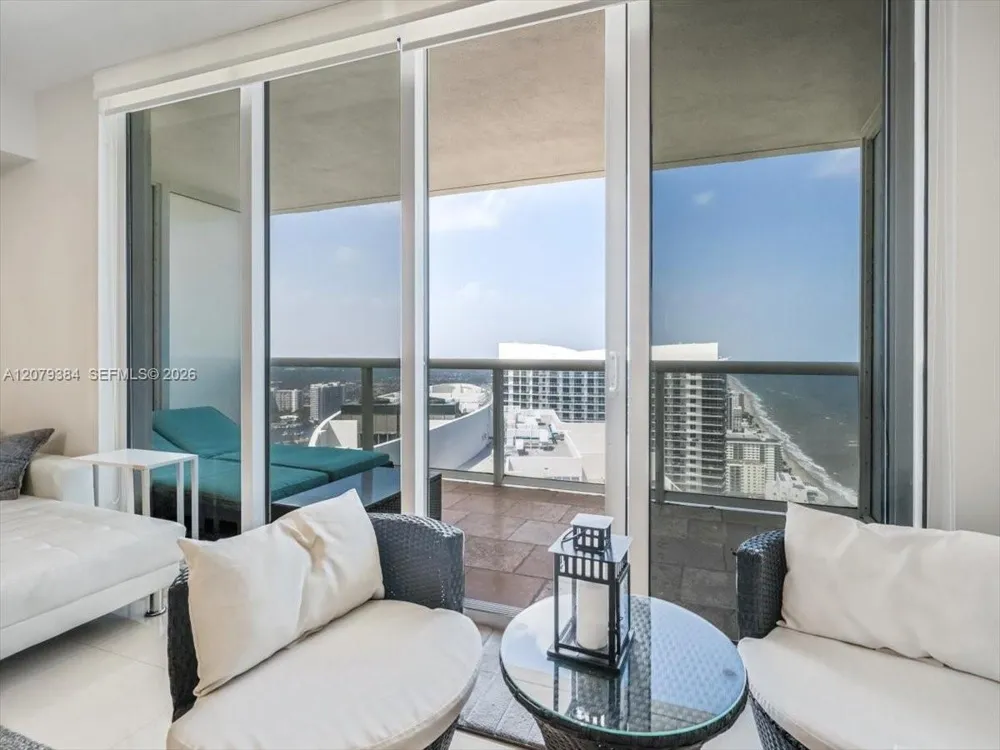 1830 S Ocean Dr #5009 Hallandale Beach, FL 33009