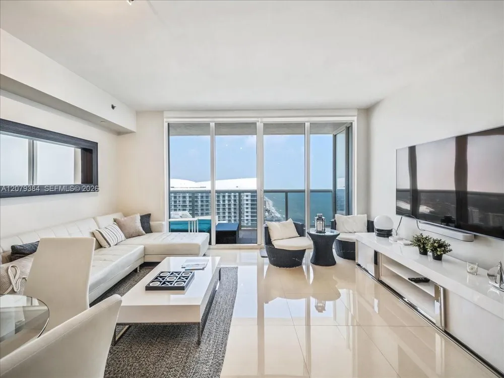 1830 S Ocean Dr #5009 Hallandale Beach, FL 33009