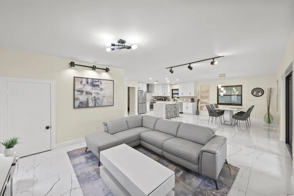 4406 SW 35th Avenue Fort Lauderdale, FL 33312