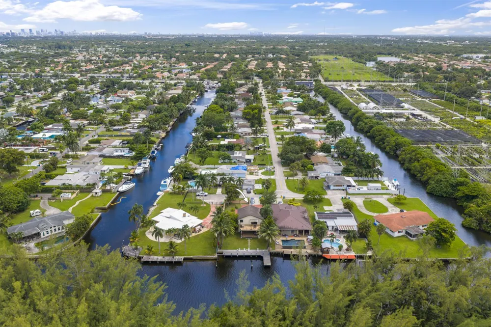 4406 SW 35th Avenue Fort Lauderdale, FL 33312