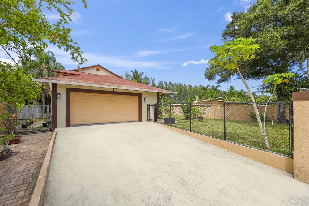4406 SW 35th Avenue Fort Lauderdale, FL 33312