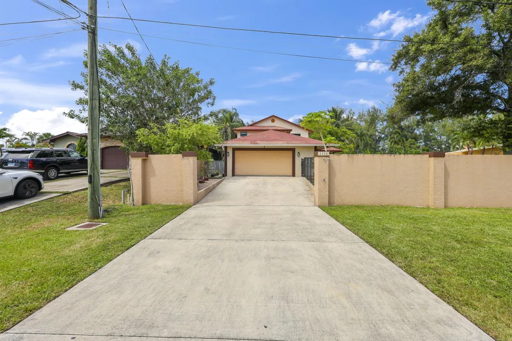 4406 SW 35th Avenue Fort Lauderdale, FL 33312