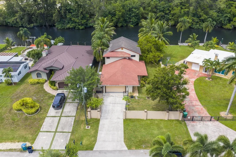 4406 SW 35th Avenue Fort Lauderdale, FL 33312