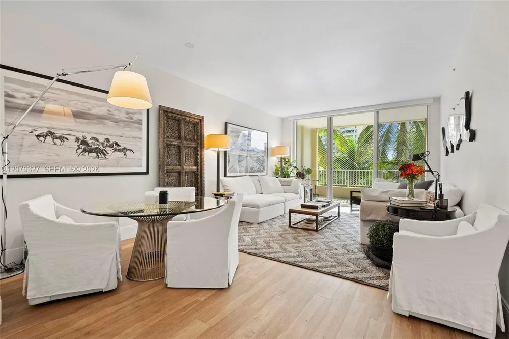 717 Crandon Blvd #407 Key Biscayne, FL 33149