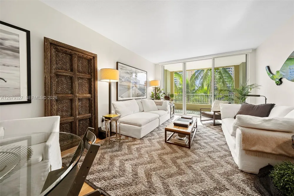 717 Crandon Blvd #407 Key Biscayne, FL 33149
