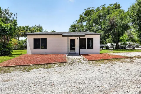 5327 St Lucie Boulevard
