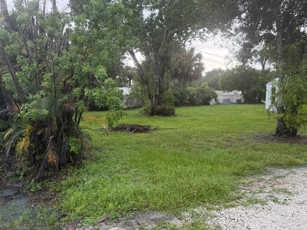 5327 St Lucie Boulevard Fort Pierce, FL 34946