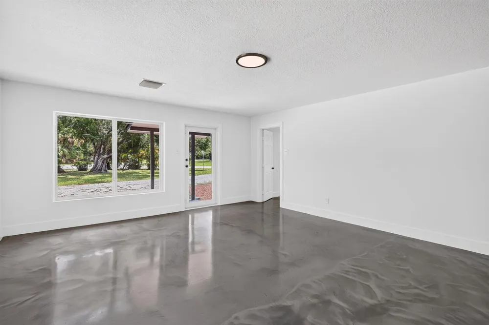 5327 St Lucie Boulevard Fort Pierce, FL 34946