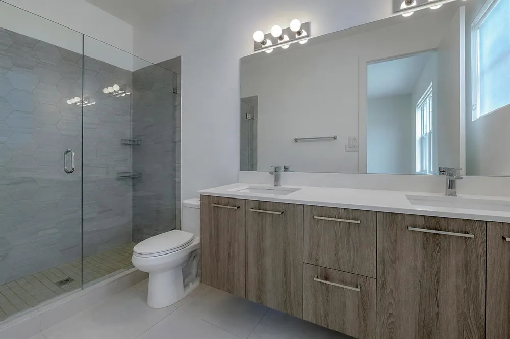 405 NE 35TH COURT #2 Oakland Park, FL 33334