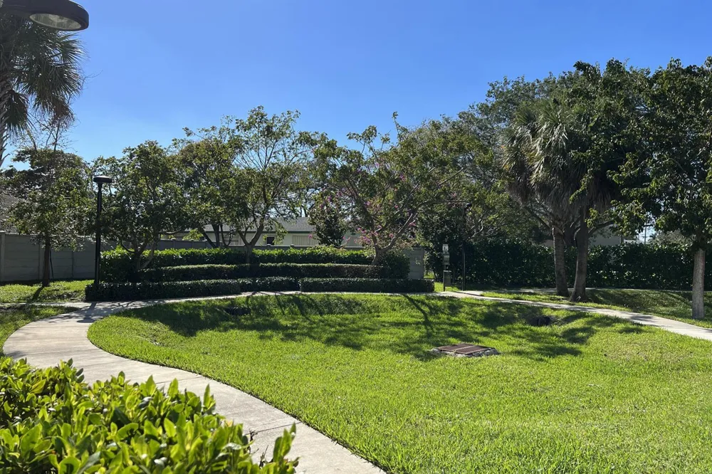 405 NE 35TH COURT #2 Oakland Park, FL 33334