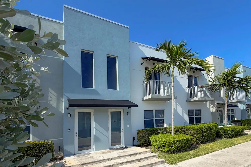 405 NE 35TH COURT #2 Oakland Park, FL 33334