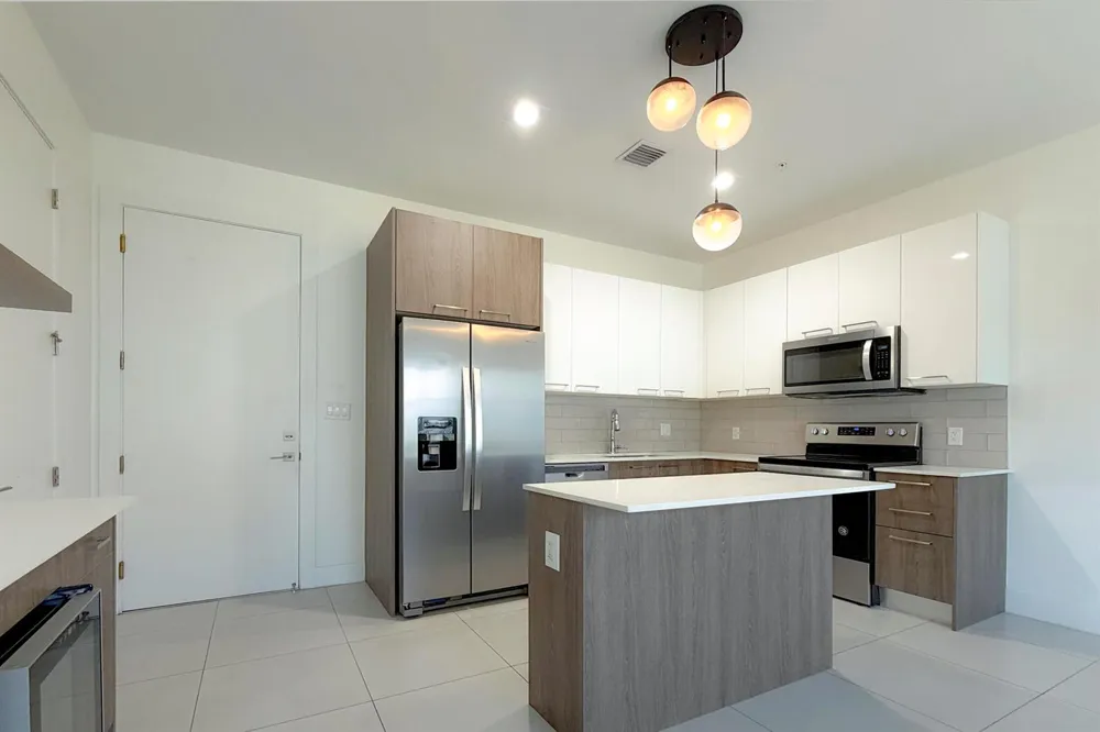405 NE 35TH COURT #2 Oakland Park, FL 33334