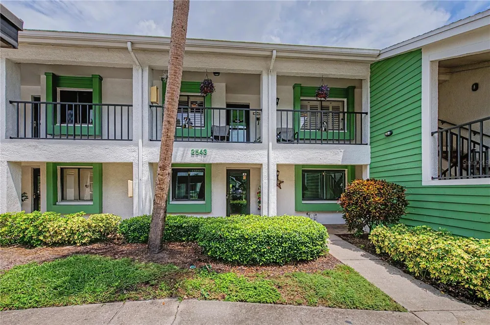 2543 ROYAL PINES CIRCLE #17K Clearwater, FL 33763