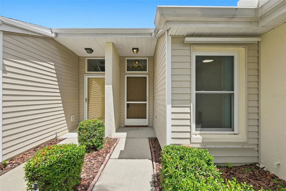 2472 NANTUCKET HARBOR LOOP Sun City Center, FL 33573