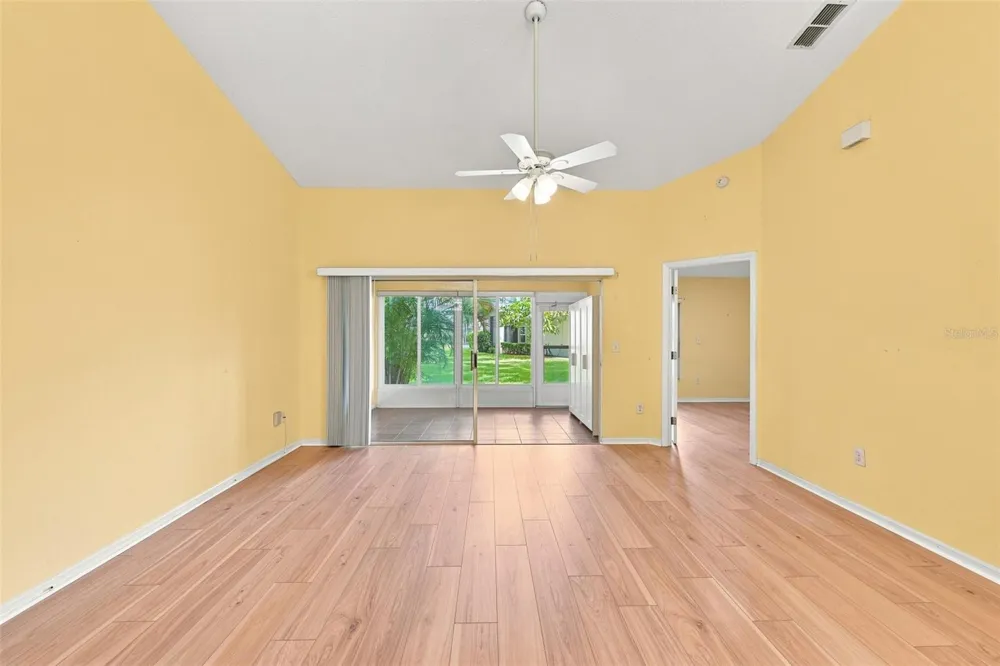 2472 NANTUCKET HARBOR LOOP Sun City Center, FL 33573